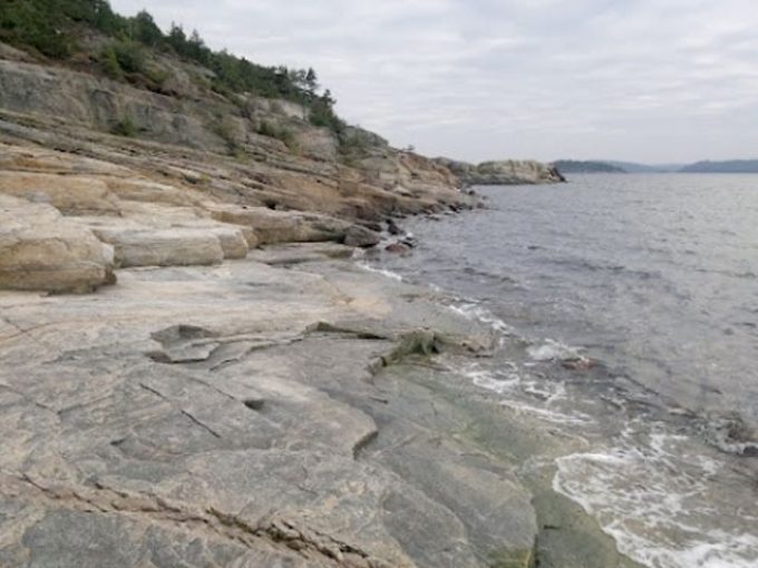 Mollön Peninsula Beach