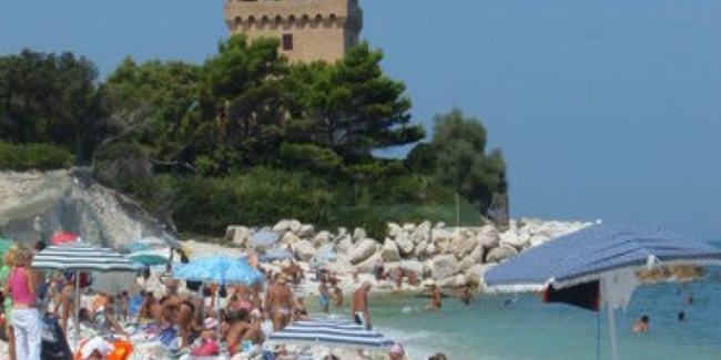 Nudist and naturist beach in Ancona
